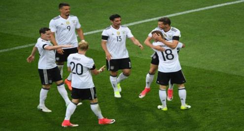 ألمانيا "بشبابها" تصطدم بخبرة تشيلي في نهائي كأس القارات